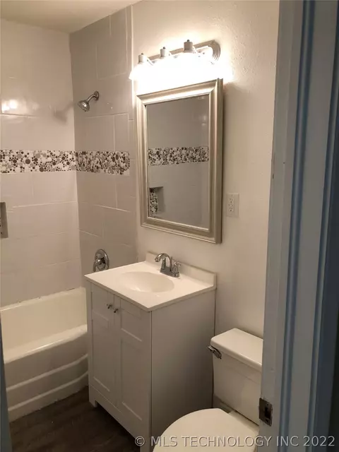 5970 E King Pl, Tulsa, OK 74115 photo 5
