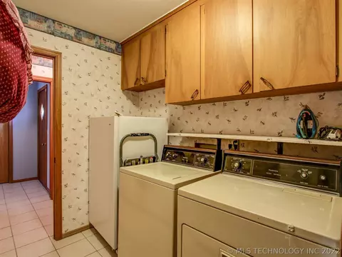6824 E 55th St, Tulsa, OK 74145 photo 11