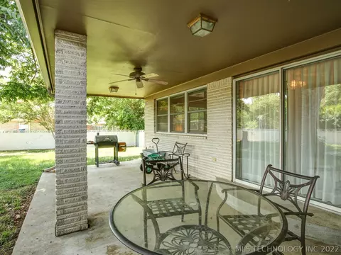 6824 E 55th St, Tulsa, OK 74145 photo 23