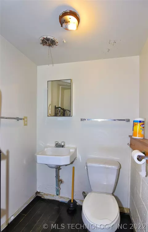 6734 E 8th St, Tulsa, OK 74112 photo 10