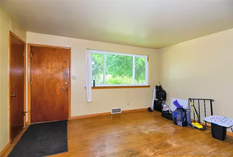 6734 E 8th St, Tulsa, OK 74112 photo 11