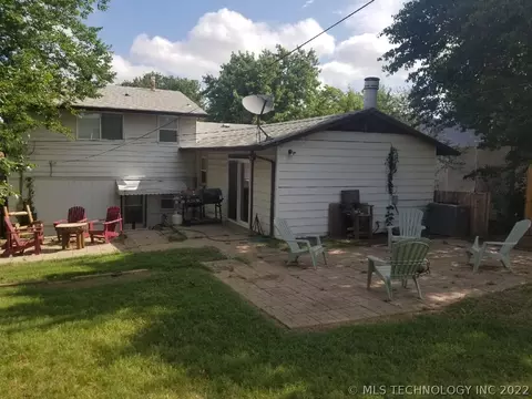 6734 E 8th St, Tulsa, OK 74112 photo 2