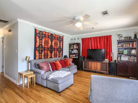 3739 E 2nd Pl, Tulsa, OK 74112 photo 6
