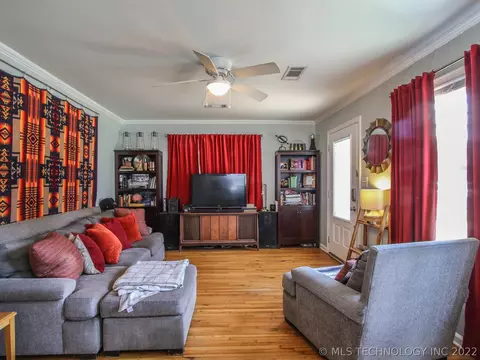 3739 E 2nd Pl, Tulsa, OK 74112 photo 5