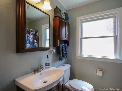 3739 E 2nd Pl, Tulsa, OK 74112 photo 17