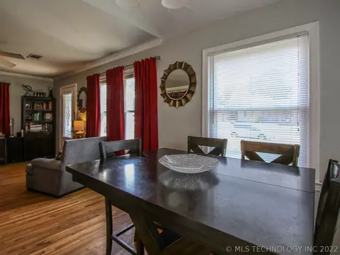 3739 E 2nd Pl, Tulsa, OK 74112 photo 9