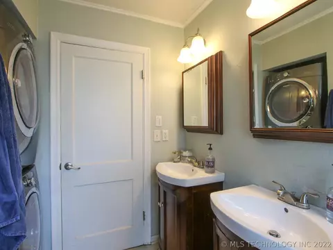 3739 E 2nd Pl, Tulsa, OK 74112 photo 18