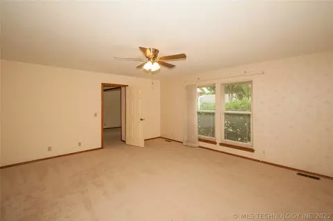 6006 E 80th Pl, Tulsa, OK 74136 photo 11