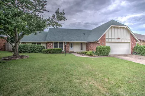 6006 E 80th Pl, Tulsa, OK 74136 photo 1