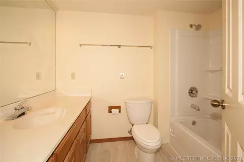 6006 E 80th Pl, Tulsa, OK 74136 photo 17