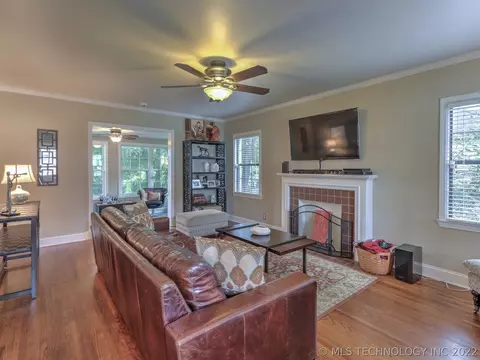 3536 E 23rd St, Tulsa, OK 74114 photo 4