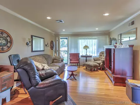 4609 E 40th St, Tulsa, OK 74135 photo 6