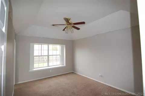 1383 E 138th Pl, Glenpool, OK 74033 photo 13