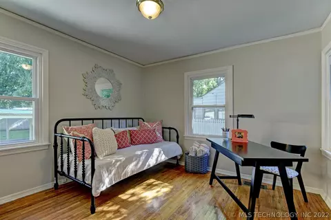 211 E 33rd Pl, Tulsa, OK 74105 photo 18