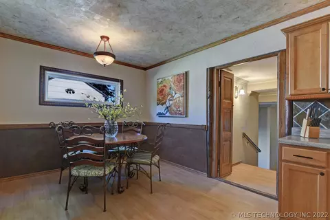 211 E 33rd Pl, Tulsa, OK 74105 photo 13