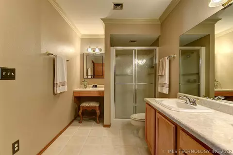 211 E 33rd Pl, Tulsa, OK 74105 photo 17