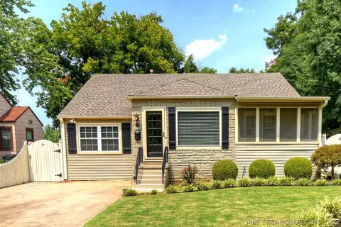 211 E 33rd Pl, Tulsa, OK 74105 photo 1