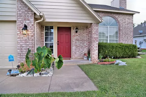1197 E 132nd Pl, Glenpool, OK 74033 photo 4