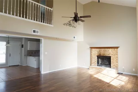 1197 E 132nd Pl, Glenpool, OK 74033 photo 6