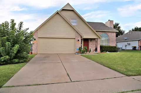 1197 E 132nd Pl, Glenpool, OK 74033 photo 3
