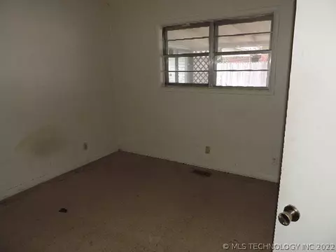 10633 E 18th St, Tulsa, OK 74128 photo 9