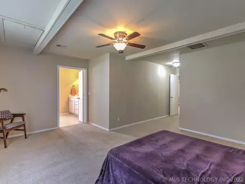 1023 E 38th St, Tulsa, OK 74105 photo 14