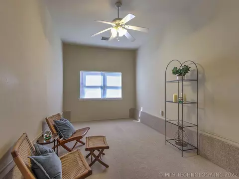 1023 E 38th St, Tulsa, OK 74105 photo 11
