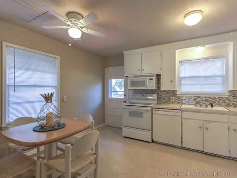 1023 E 38th St, Tulsa, OK 74105 photo 7