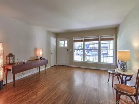 1023 E 38th St, Tulsa, OK 74105 photo 4