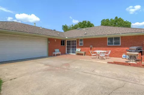 6852 E 56th St, Tulsa, OK 74145 photo 28