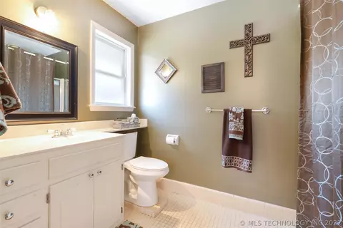 6852 E 56th St, Tulsa, OK 74145 photo 21