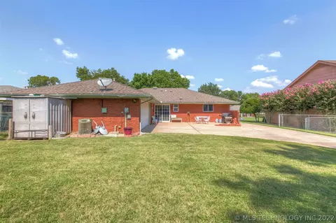 6852 E 56th St, Tulsa, OK 74145 photo 31