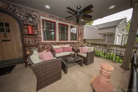 1239 E 32nd St, Tulsa, OK 74105 photo 4