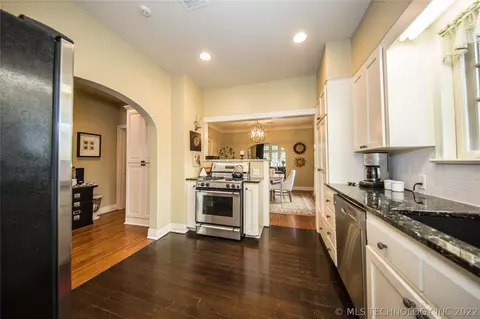 1239 E 32nd St, Tulsa, OK 74105 photo 17