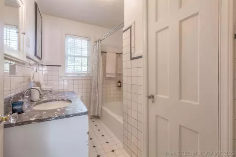 240 E 27th St, Tulsa, OK 74114 photo 33