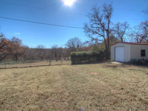 1906 E 20th St, Okmulgee, OK 74447 photo 25