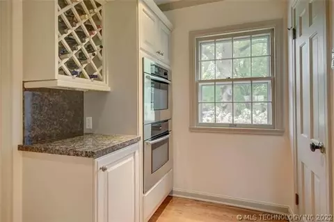 2414 E 27th Pl, Tulsa, OK 74114 photo 9