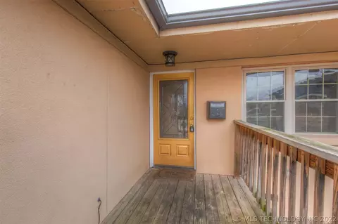 10932 E 4th St, Tulsa, OK 74128 photo 4
