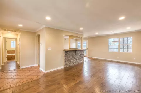10932 E 4th St, Tulsa, OK 74128 photo 7