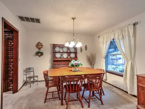 7836 E 79th Pl, Tulsa, OK 74133 photo 5