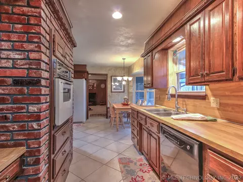 7836 E 79th Pl, Tulsa, OK 74133 photo 12