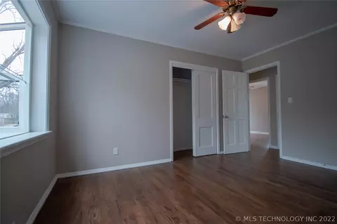 1373 E 45th Pl, Tulsa, OK 74105 photo 21