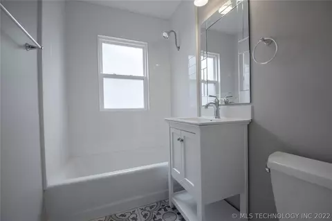 1373 E 45th Pl, Tulsa, OK 74105 photo 22