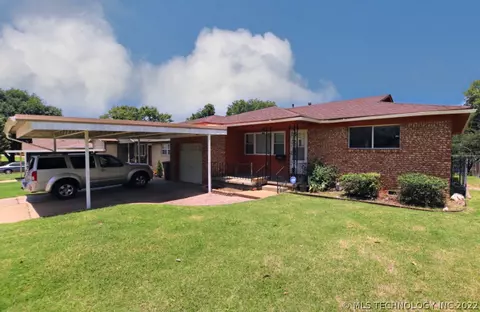6537 E 8th St, Tulsa, OK 74112 photo 2