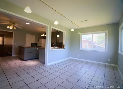 6537 E 8th St, Tulsa, OK 74112 photo 10