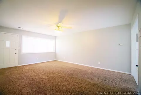 6537 E 8th St, Tulsa, OK 74112 photo 6