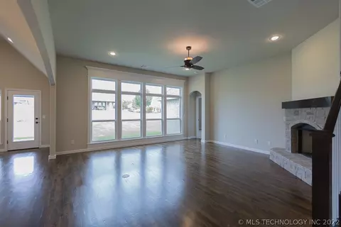 1504 E Roanoke St, Broken Arrow, OK 74014 photo 9