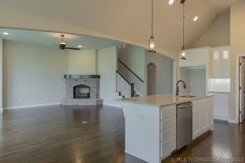 1504 E Roanoke St, Broken Arrow, OK 74014 photo 15