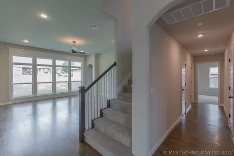 1504 E Roanoke St, Broken Arrow, OK 74014 photo 8