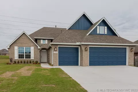1504 E Roanoke St, Broken Arrow, OK 74014 photo 2